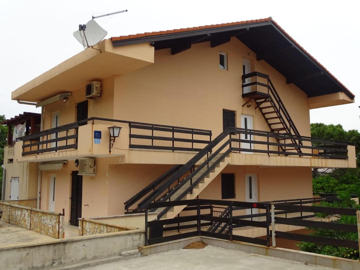 Zana Apartments Stan Trigraci ภายนอก รูปภาพ